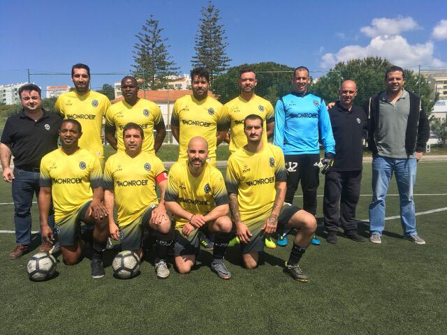 Equipa de Veteranos do Caparica F.C. participa na Liga Margem-Sul